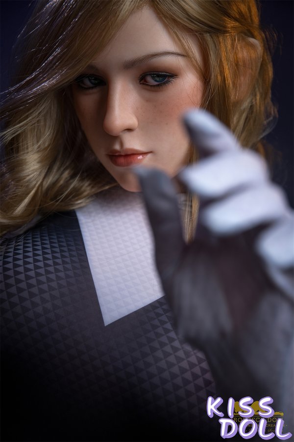 gwen stacy sex doll Fucking Sex Doll